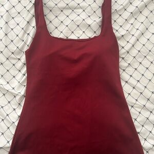 Chic Maroon Women's Tank Top